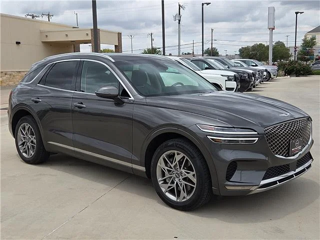 Used 2025 Makalu Gray Genesis 2.5T All-Wheel Drive image 5