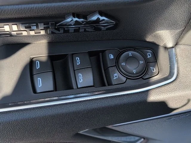 2025 Chevrolet Silverado 1500 High Country - Photo 16