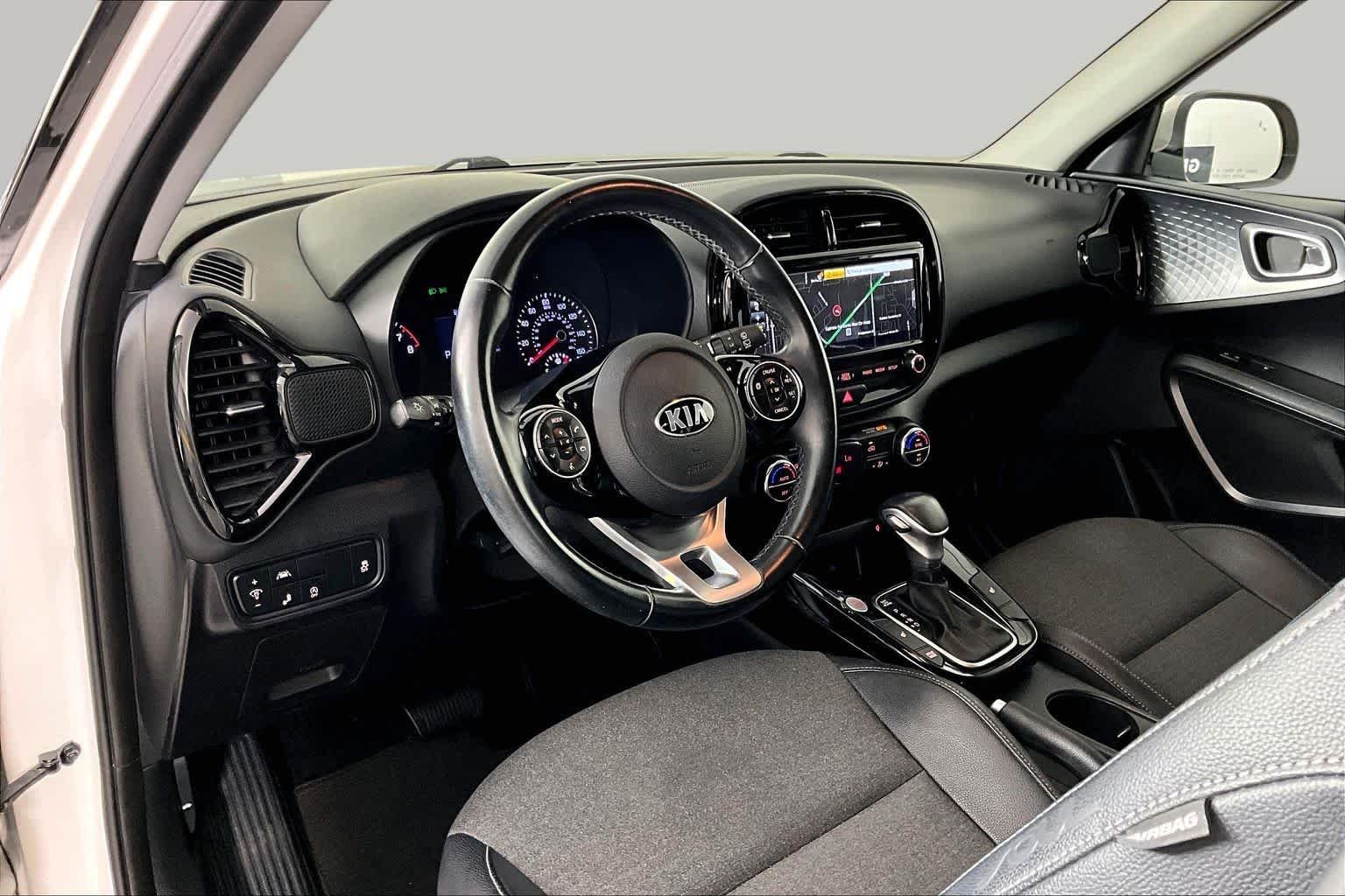 Used 2020 Snow White Pearl Kia EX image 16