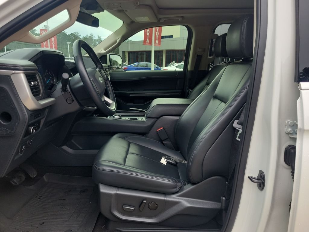 Used 2023 White Ford XLT image 16