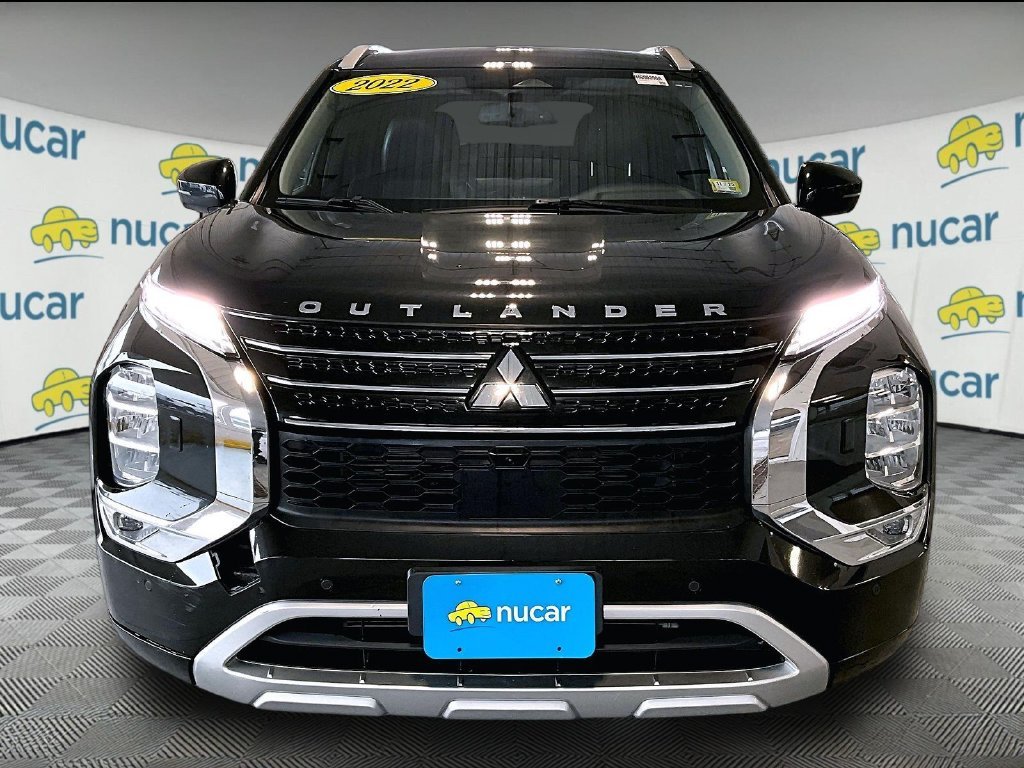 Used 2022 Black Mitsubishi SEL image 2
