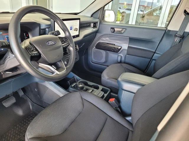 Used 2025 White Ford XL image 10