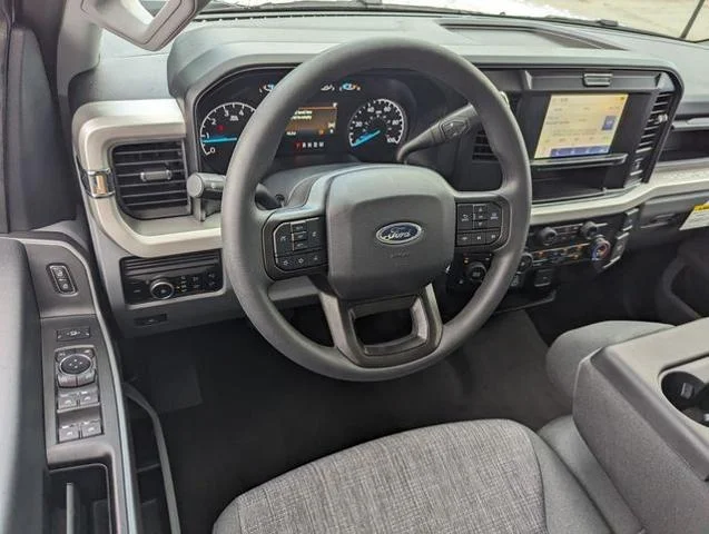 New 2025 Oxford White Ford F-350® XLT image 25