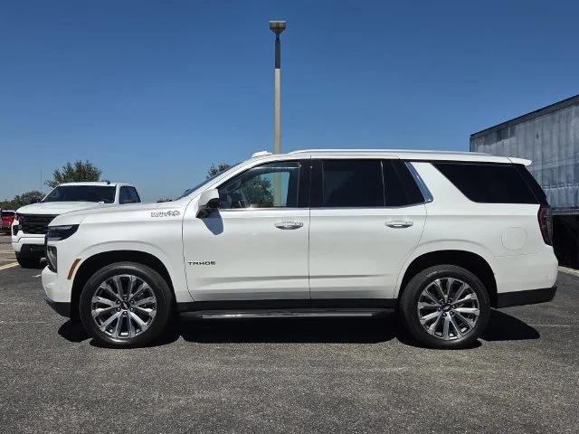 Used 2025 Beige Chevrolet High Country image 3