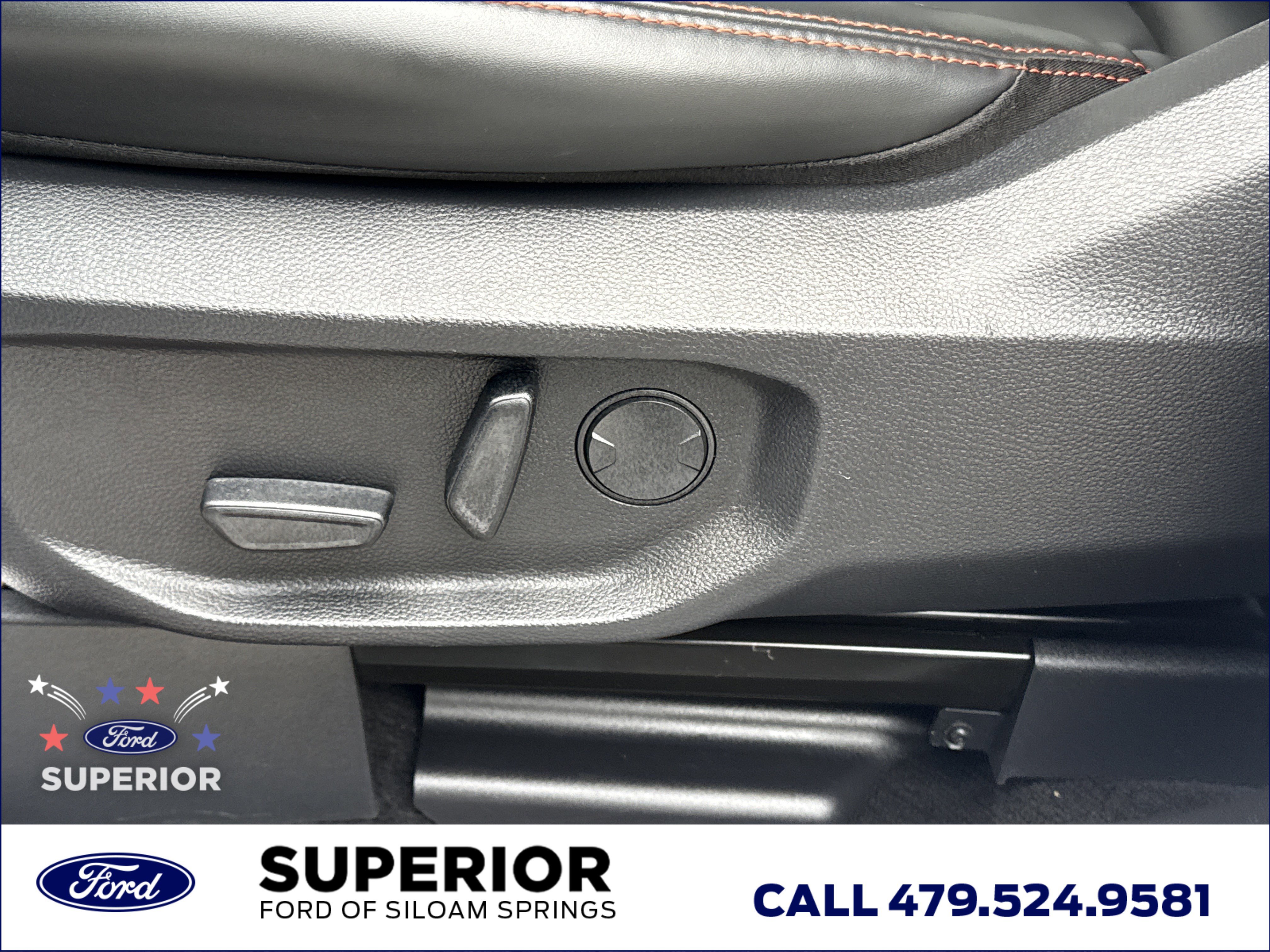 Used 2025 Oxford White Clearcoat Ford Raptor 4WD image 17