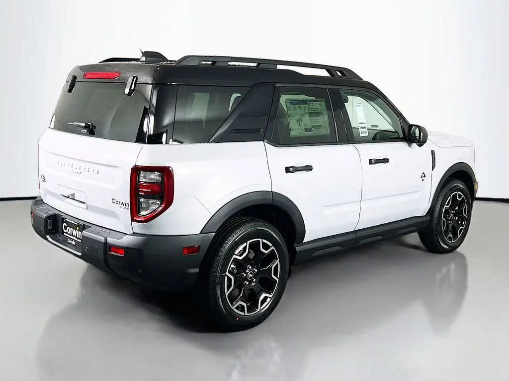 New 2026 Space White Metallic Ford Outer Banks image 16