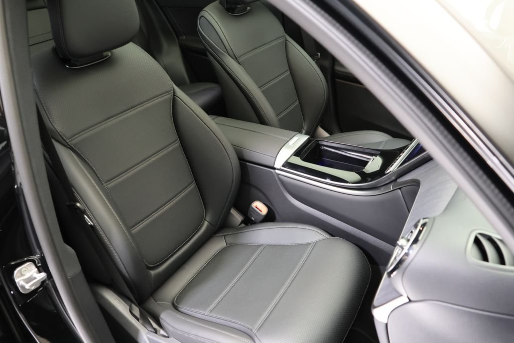 Used 2026 Black Mercedes-Benz GLC 300 image 44
