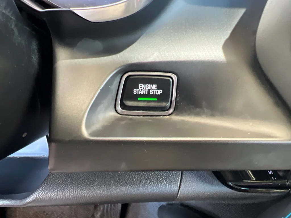 Used 2022 Summit White Chevrolet 1LT image 36
