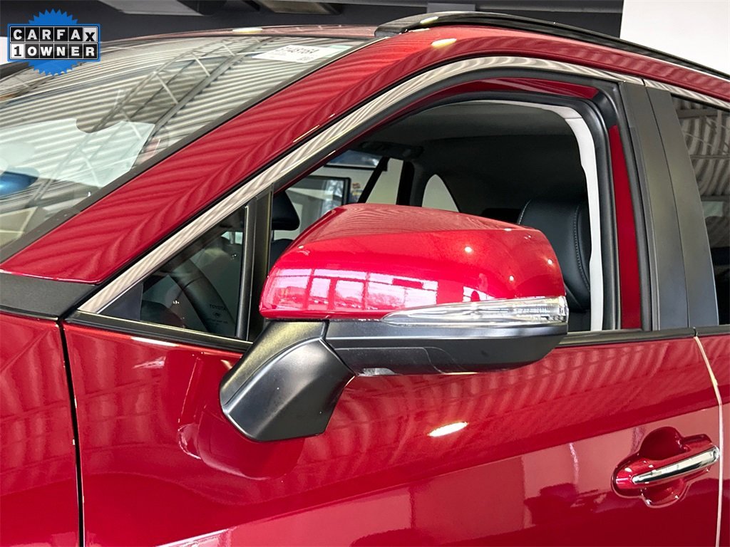 2025 TOYOTA RAV4 - Image 11