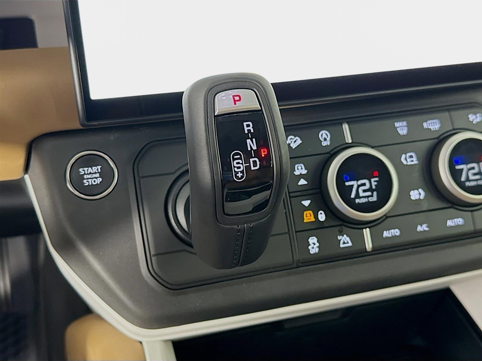 Used 2026 Fuji White Land Rover X-Dynamic SE image 19