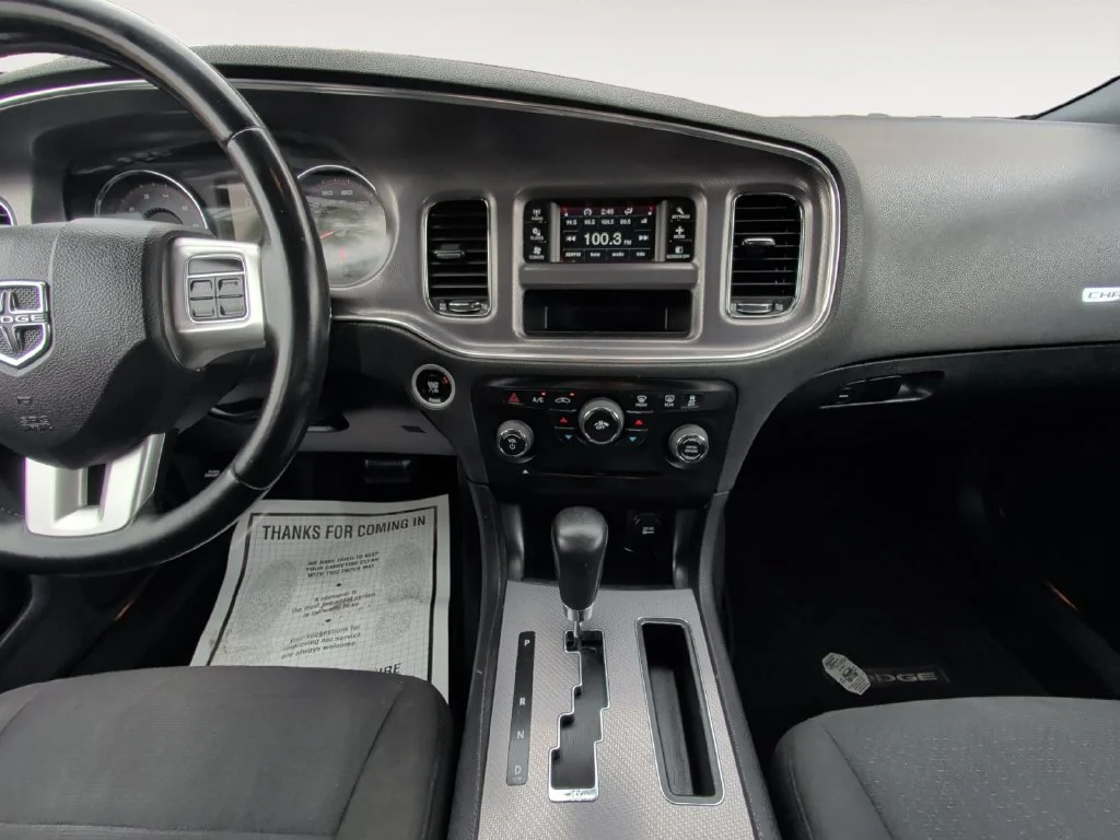 Used 2014 Silver Dodge SE image 20