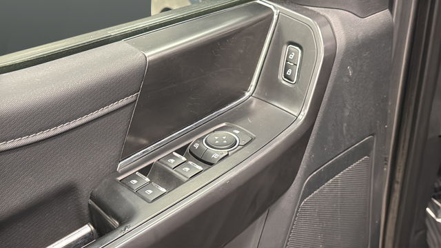 Used 2024 Carbonized Gray Metallic Ford XLT image 21