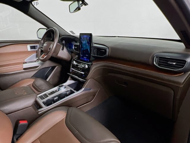 Used 2022 White Ford King Ranch image 41