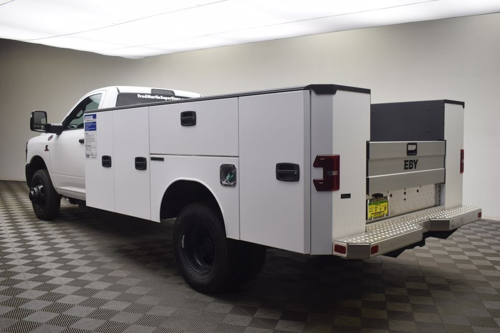 New 2026 Bright White Clear-Coat Exterior Paint RAM Tradesman image 4