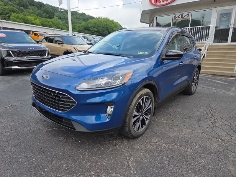 Used 2022 Blue Ford SEL image 3