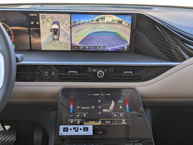 New 2026 RADIANT WHITE INFINITI Luxe 4WD image 17