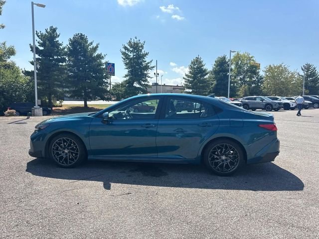 Used 2026  Toyota SE image 8