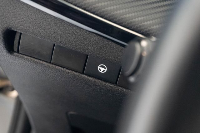 Used 2025 Gray Nissan SR image 10