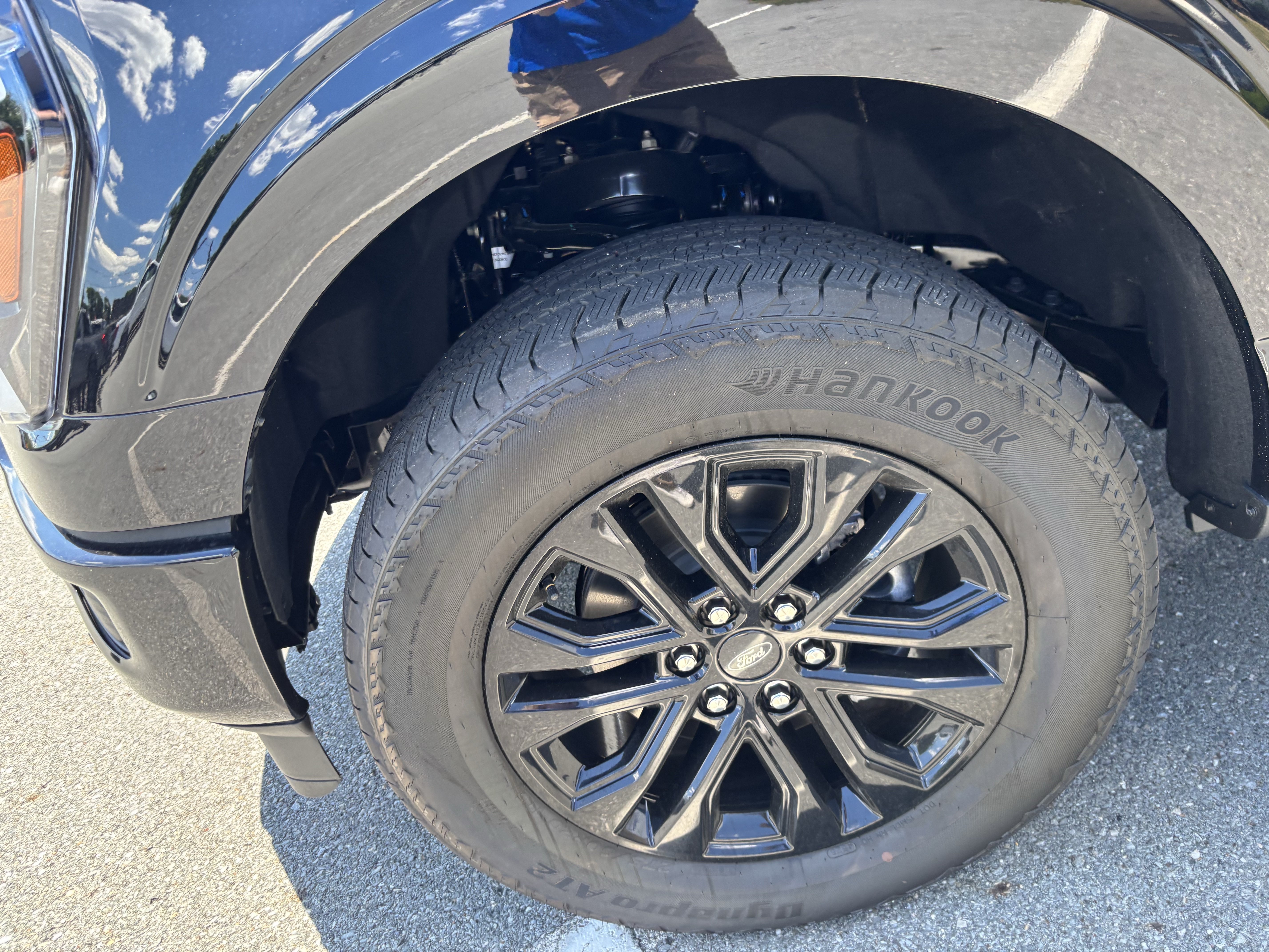New 2026 Agate Black Metallic Ford Lariat® image 46