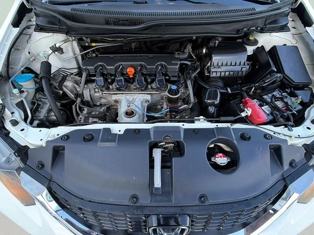 Used 2014 White Honda EX-L image 29