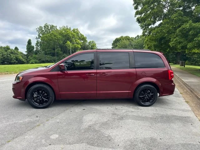Used 2020 Red Dodge SE Plus image 4