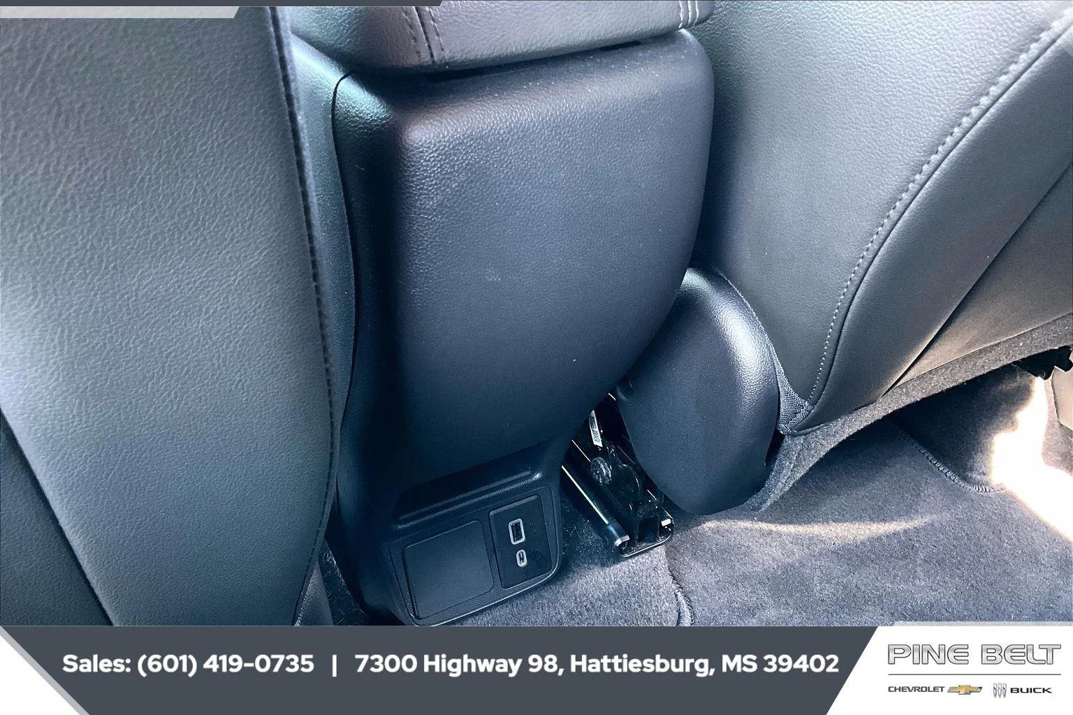 Used 2024 Summit White Buick Preferred image 25