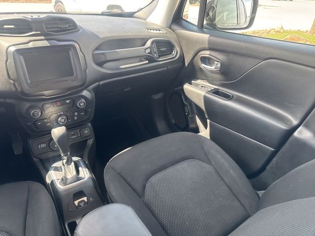 2020 Jeep Renegade Altitude - Photo 17