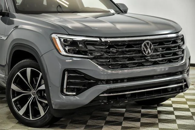 2026 Volkswagen Atlas Cross Sport SEL Premium R-LINE - Photo 2