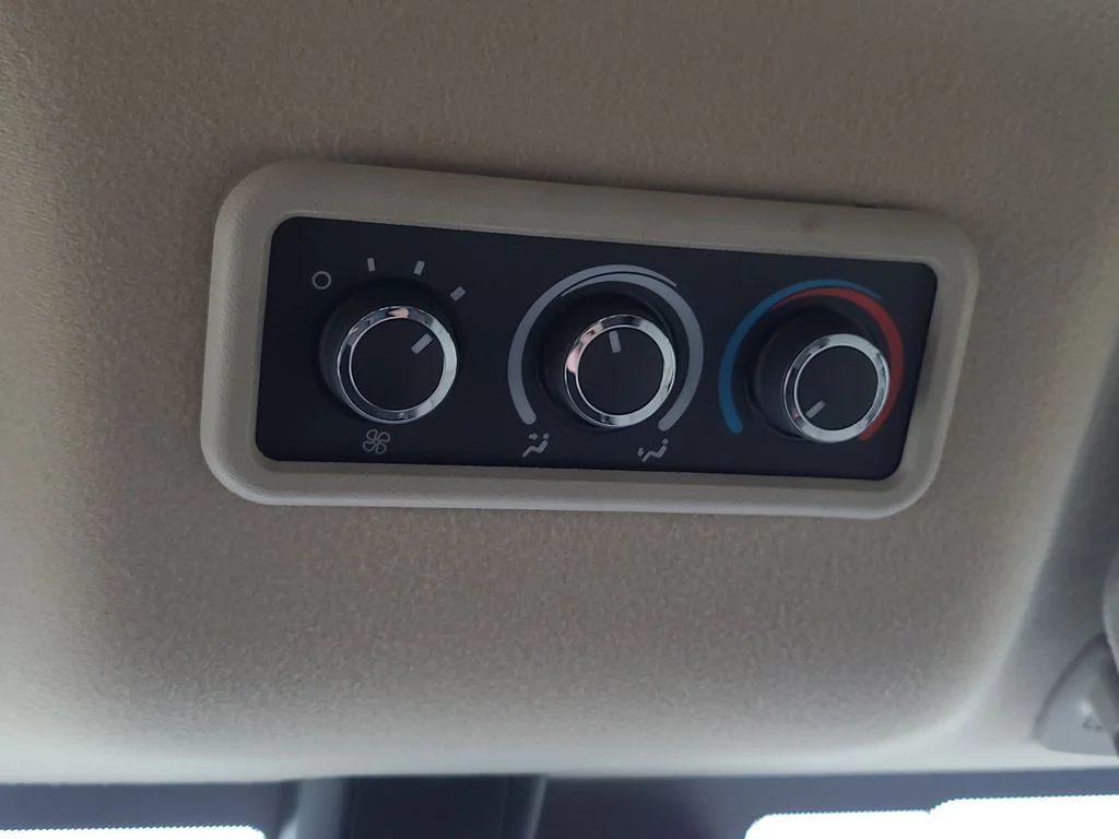 Used 2024 White Chevrolet LT image 27