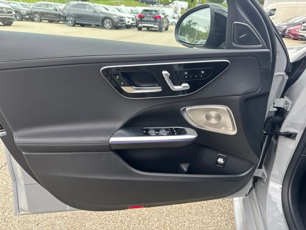 New 2026 MANUFAKTUR Alpine Grey Mercedes-Benz C 300 image 10