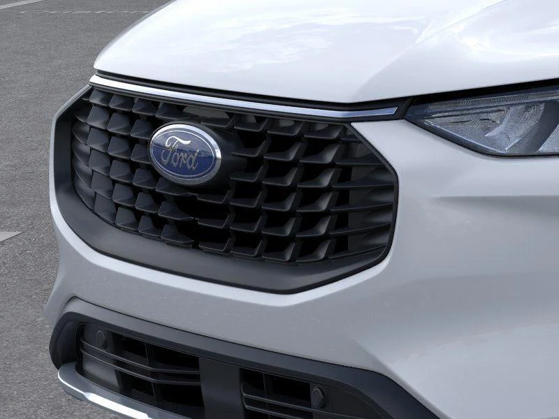 New 2025 Oxford White Ford Active™ image 17