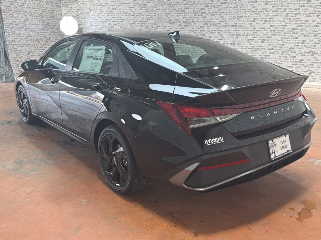New 2026 Abyss Black Hyundai SEL Sport image 5