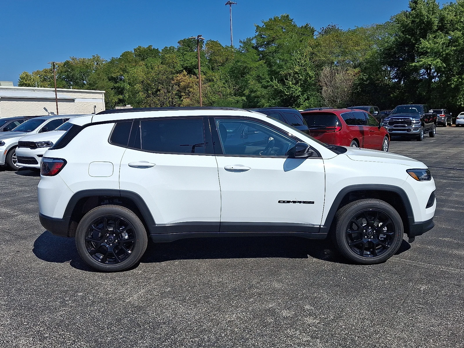 2025 Jeep Compass Latitude - Photo 9