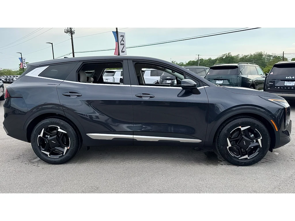 New 2026 Gry Kia EX image 3