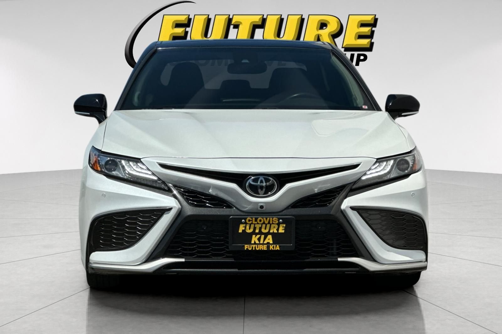 Used 2021 Beige Toyota XSE V6 image 9