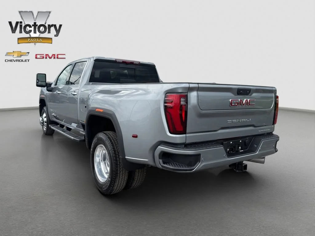 2026 GMC Sierra 3500HD Denali - Photo 4