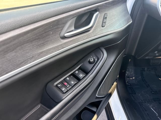 Used 2024 White Jeep 4xe image 11