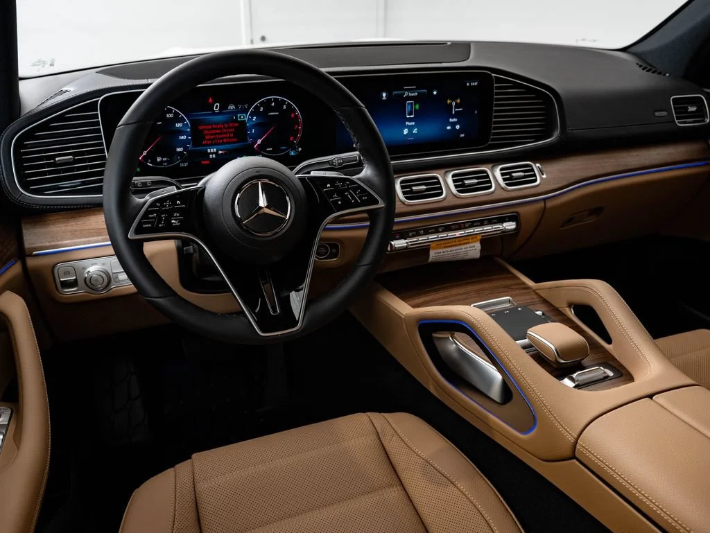 New 2026 Polar White Mercedes-Benz GLS 450 image 4
