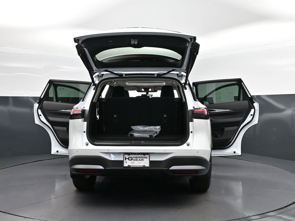 Certified Used 2026 White INFINITI PURE image 52