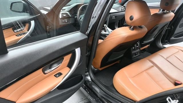 Used 2016 Black BMW 328i xDrive image 20