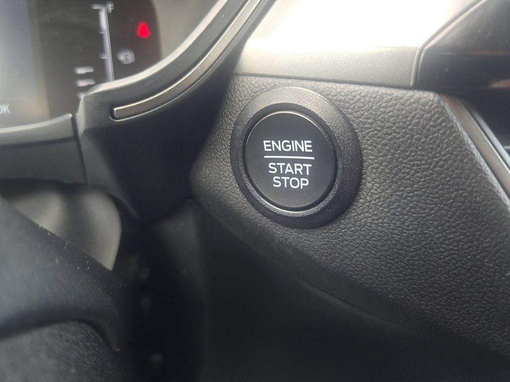 Used 2023 Black Metallic Ford Active image 28
