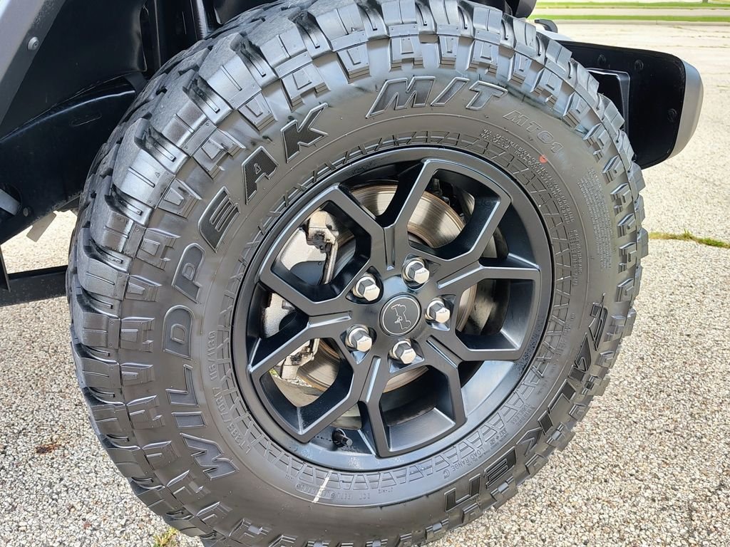 Used 2025 Gray Jeep Willys image 14