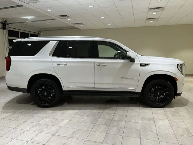 Used 2023 Summit White GMC Denali image 6