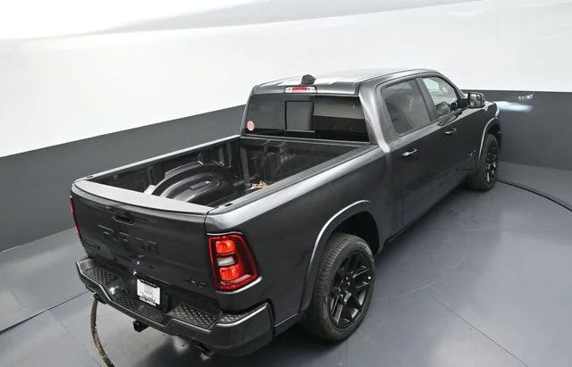 2026 RAM 1500 Laramie - Photo 18