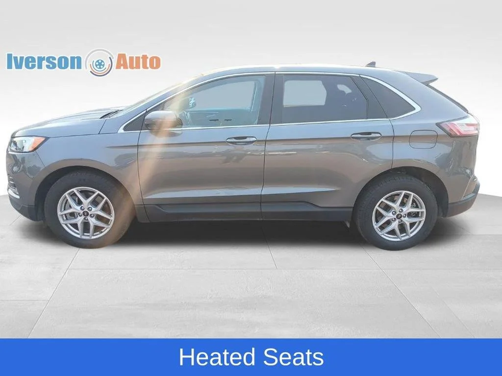Used 2024 Carbonized Gray Ford SEL image 11