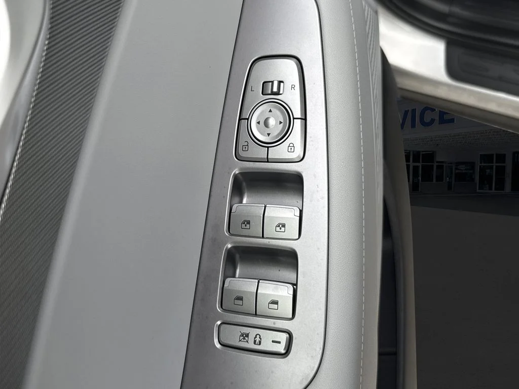 Used 2023 Typhoon Silver Hyundai SE image 18