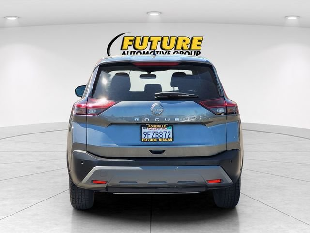 Used 2023 Gray Nissan S image 8