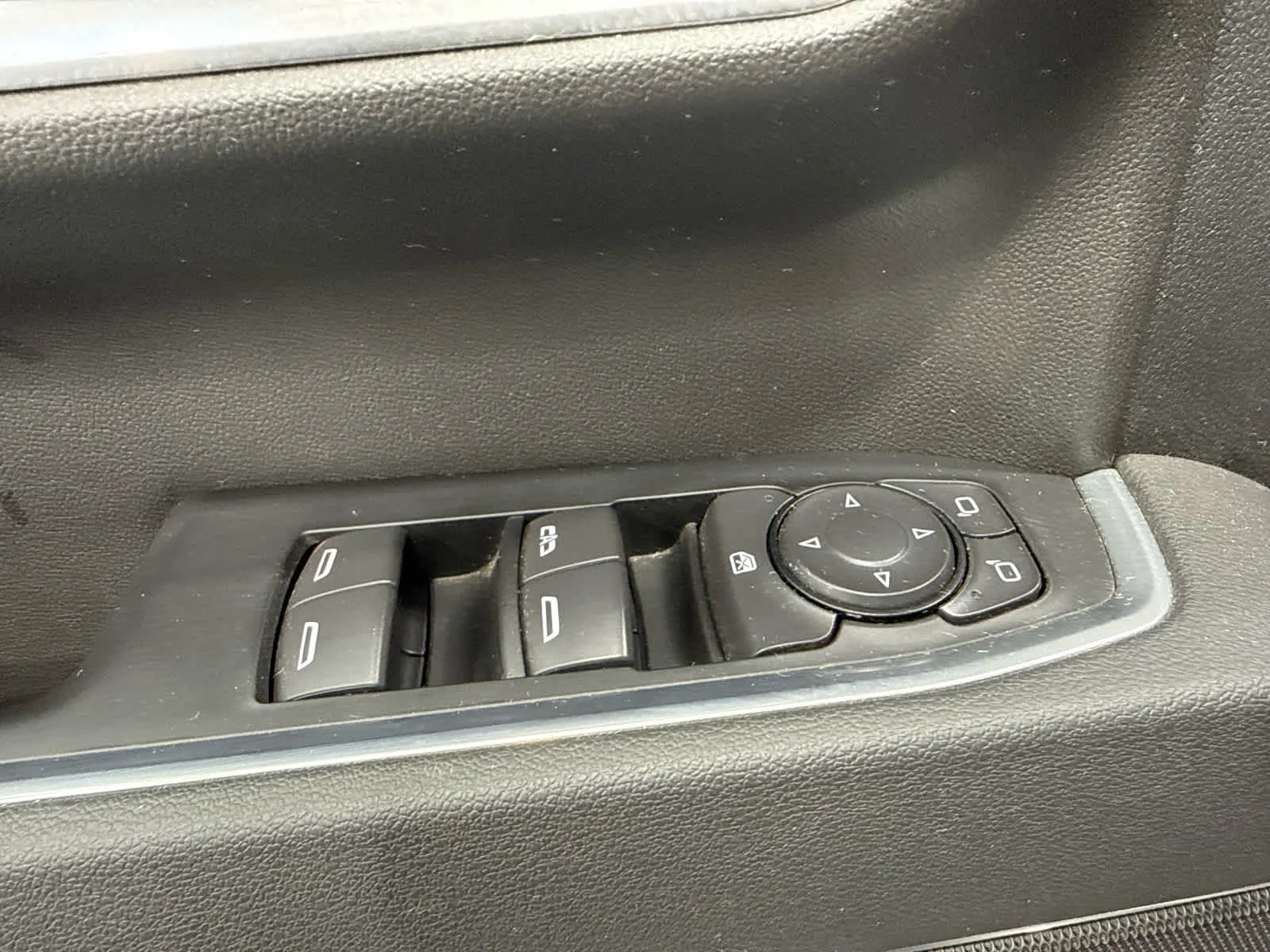 Used 2026 Black Chevrolet LT image 17