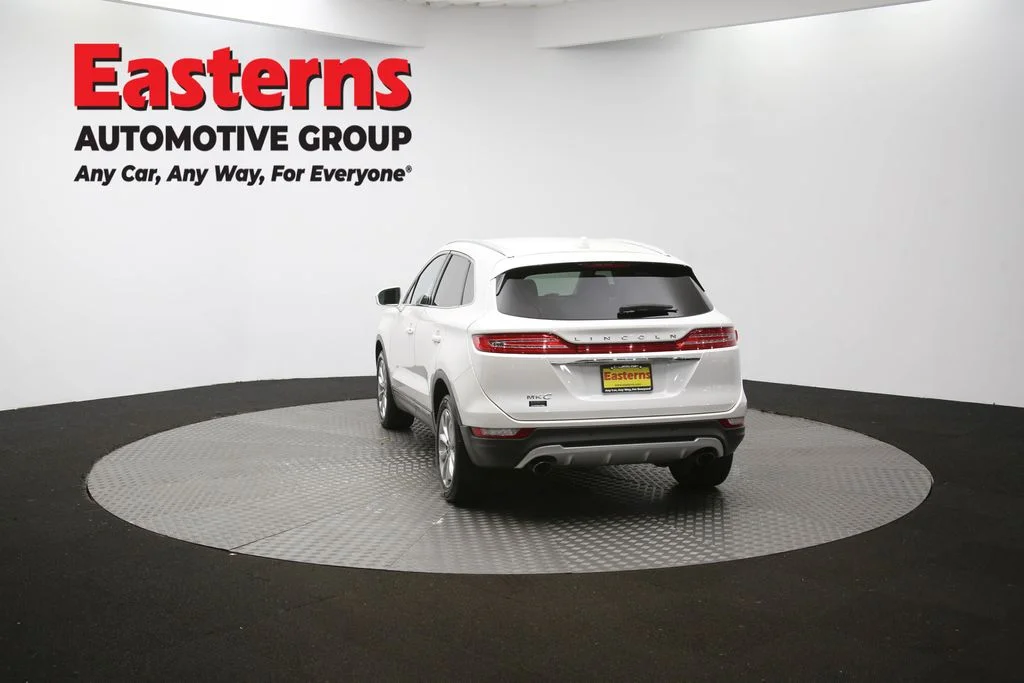Used 2019 White Lincoln Select image 65