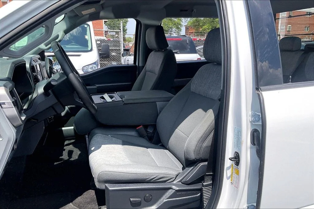 Used 2023 White Ford XLT image 24
